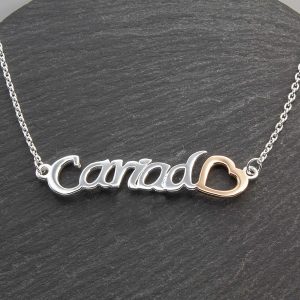 Mwclis Cariad Arian ac Aur-Pinc o’r Casgliad Celtaidd